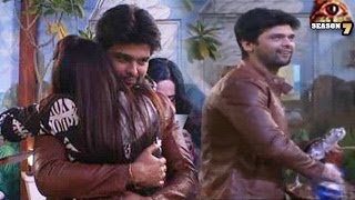 Kushal Finally ENTERS Bigg Boss 7 21st November 2013 Episode [upl. by Aimik]