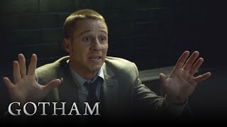 Harvey Punches Gordon  Gotham  1x07 Sub Esp [upl. by Kreindler249]