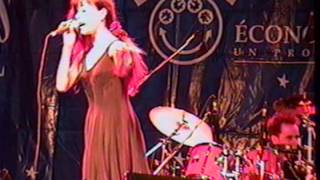 Clarika chante Emilio aux Francofolies de Montréal le 06 août 1995 [upl. by Tiffanie]