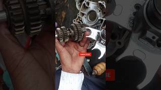 Bike gearbox assembly gear kabootri shortvideo short viralvideo trending youtubeshorts [upl. by Akahc620]