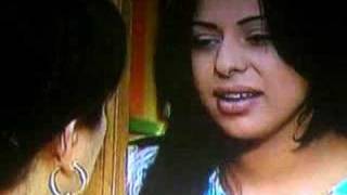 هند البلوشي و منى شداد  حوار ساخن في الفريه [upl. by Dex]