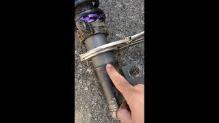 Loosen stuck coilovers in 3 minutes [upl. by Ellehcin126]