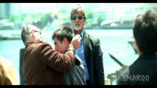 Ek Ajnabee  Amitabh Bachchan  Arjun Rampal  Wong Kills His Own Brother  Best Bollywood Action [upl. by Adnilim4]