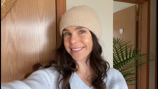 The Cutest Cashmere Beanie  Review  Unboxing [upl. by Bose774]