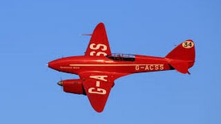 De Havilland Comet Racer DH88 At Old Warden Classic Evening Air Show [upl. by Mills]