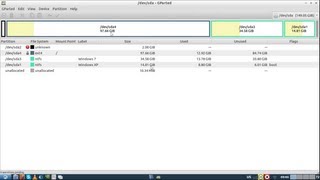 كيفية تقسيم اﻷقراص وادارتها في نظام تشغيل جنو لينكس gparted نموذجا [upl. by Celin]