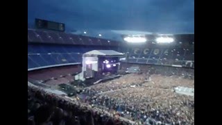 Bruce Springsteen River Tour Europe 14th May 2016 Barcelona  Entering the Stadium with Bruce Sign [upl. by Karen]