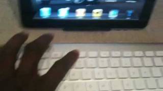 iPad Keyboard Dock vs Apple wireless keyboard [upl. by Enert]