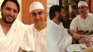 Aamir Khan meets Shahid Afridi during HAJJ [upl. by Apurk]