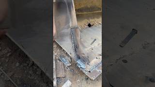 How to replace excavator bucket old edge plate with welding and gas cutter shorts welding [upl. by Normandy]