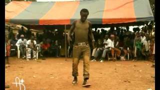 Virus Ivoirien  Le meilleur danseur de Côte dIvoire🇨🇮 2009 [upl. by Ayra]