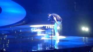 Drake  Furthest Thing Live  Paris Bercy [upl. by Ahsitul621]