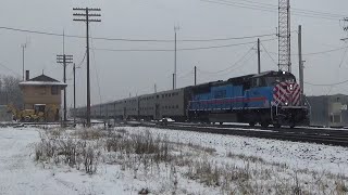 METX 507 at Rondout IL [upl. by Naihtniroc]