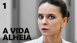 A vida alheia  Episódio 1  Filme romântico em Português [upl. by Dexter]