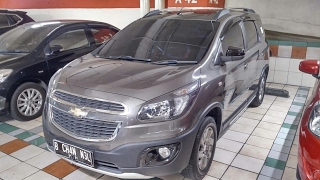 In Depth Tour Chevrolet Spin Activ 2014  Indonesia [upl. by Iral]