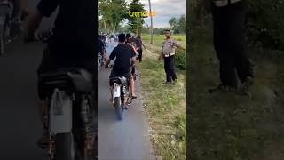 BERANI BANGET GEBER MOTOR DI DEPAN POLISI [upl. by Naharba]