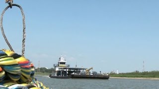 EtatsUnis le trafic perturbé sur le Mississippi avec la sécheresse [upl. by Etteneg]