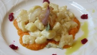 Gnocchi di Patate al Gorgonzola【イタリア料理動画】 じゃがいものニョッキ ゴルゴンゾーラソース [upl. by Nanahs]