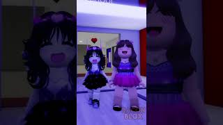 NOS ELIGEN REY Y REYNA DE NUESTRA ESCUELA 🤴👸 shorts roblox [upl. by Judenberg]