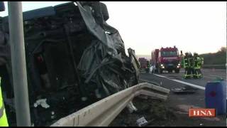 Gefahrguttransporter verunglückt auf der A 7 [upl. by Loseff]