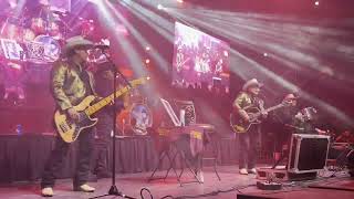 Los Traileros Del Norte En Vivo [upl. by Almeta]