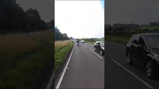 Suzuki RG500 vs GT750 pure acceleration 2strokebikes [upl. by Fernas379]