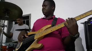 Música renascer praise plano perfeito simião Henrique cover Bass [upl. by Eissej]