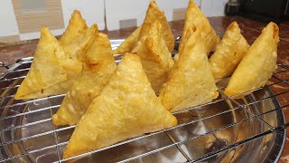 How to easily make Delicious Cabbage Samosaseasy cabbageeasycooking samosarecipe samosa [upl. by Nostaw]