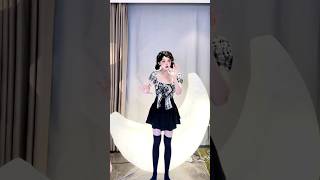 Beautiful robot girl like a doll dances to music shorts dance robot doll dancevideo [upl. by Genesa]