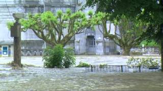 Reportage  Inondation du Sanctuaire de Lourdes  aprèsmidi du 18 juin 2013 [upl. by Robinetta]