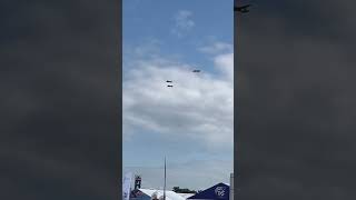 Formation flight Oshkosh airventure Day 2 [upl. by Airtemed]