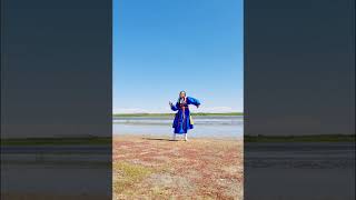 Mongolian Traditional Dance BII BIYELGEE [upl. by Aneelas]