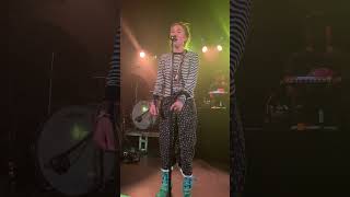 Turn Your Eyes Upon Jesus  Lauren Daigle Live en Barcelona [upl. by Innes]