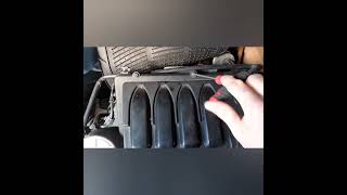 Mercedes W169 air filter change [upl. by Nodababus]