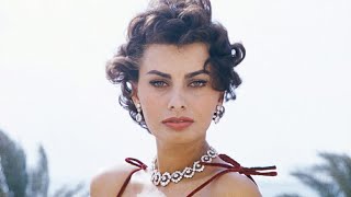 94  Scene indimenticabili 4  PANE AMORE E 1955  AUGURI A SOPHIA LOREN [upl. by Oidacra]