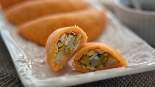 COLOMBIAN CHICKEN EMPANADAS  How To Make Chicken Empanadas SyS [upl. by Atnoled310]