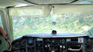 Captain Kootenays  SelAir Beech 95 Landing in Castlegar BC [upl. by Balliett]