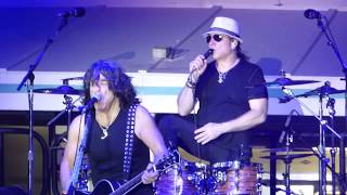 5 November 2017 KISS Beth KISS Kruise 7 Sailaway unplugged Show Pooldeck [upl. by Hopfinger]