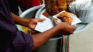 Spicy Bhel Puri  Street Food of Dhaka  Karjon Hall Bhel Puri [upl. by Myca]