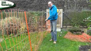 Gartentipp Oktober 1004 Hühner Freigehege mit Geflügelnetz erweitern [upl. by Annaoy211]