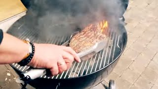 Comment Weber estil devenu le maître du barbecue [upl. by Andersen112]