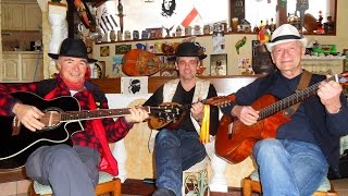 Mandoline et Guitares  Valse Napolitaine  Réalisé au Bar de Monti [upl. by Llyrrad8]