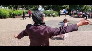 NIÑOS Y ANCIANOS DANZANDO EN EL ESPÍRITU SANTO [upl. by Fernandina115]