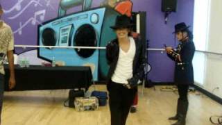 Michael Jackson Impersonators  FakinIt auditions [upl. by Mamoun425]