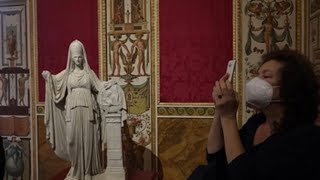 Museos Vaticanos se vuelcan en el 200 aniversario de la muerte de su gran artista Canova [upl. by Elocaj962]