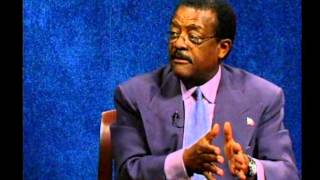 Johnnie Cochran Interview on TV Show Freedom Quest  Part 3 OJ Trial [upl. by Schmitt]