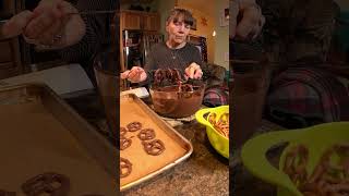 Chocolate covered pretzels chocolate christmastreats pretzels youtubeshorts youtubehighfive [upl. by Genesa]