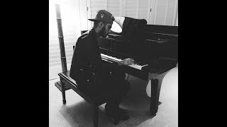 Zayn Malik Sick Vocals and piano playing [upl. by Luigi]