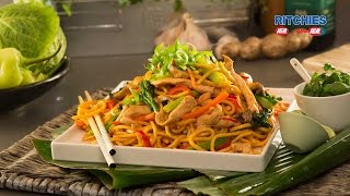 Stir fry chicken with Hokkien noodles [upl. by Bannerman]