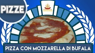 Pizza con Mozzarella di Bufala [upl. by Eirallih]